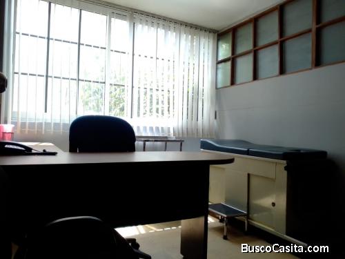 RENTA UNA OFICINA AMUEBLADA