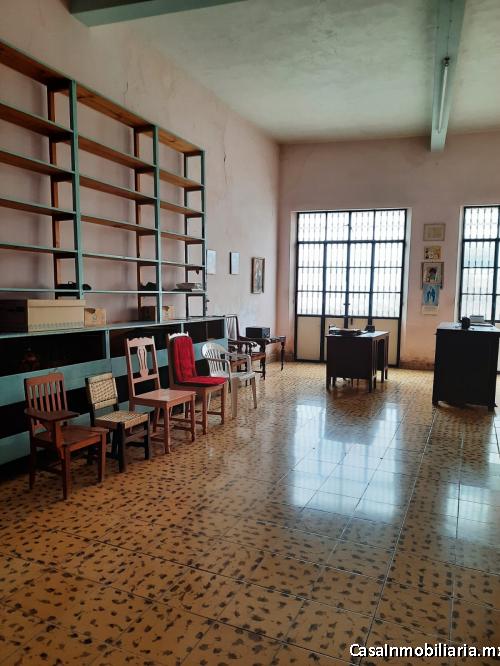 LOCAL COMERCIAL EN RENTA EN EL CENTRO DE MOROLEON