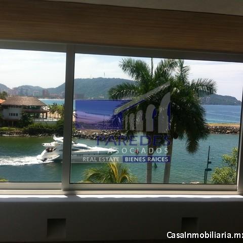 A03  en condominio  con vista al pacifico y la marina Ixtapa