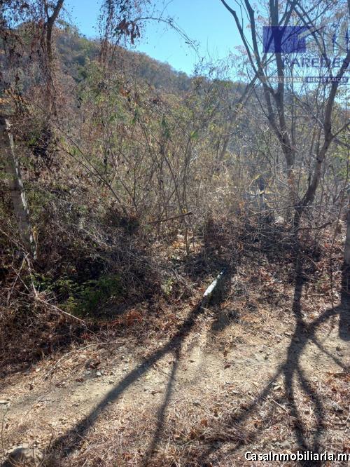Zihuatanejo Ampliacion playa La Ropa terreno en Venta 400 m2 T515