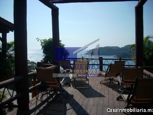  PH51 Venta Penthouse 3 recamaras en playa La Ropa con Vista al Pacifico 