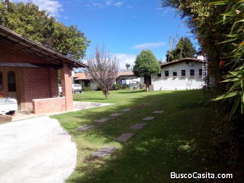 RENTO MINICASA FUERA DEL PUEBLO EN VALLE DE BRAVO