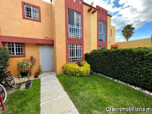 Casa en venta en Paseos de San Isidro  Fraccionamiento cerrado  Vigilancia 24/7 con cámaras 