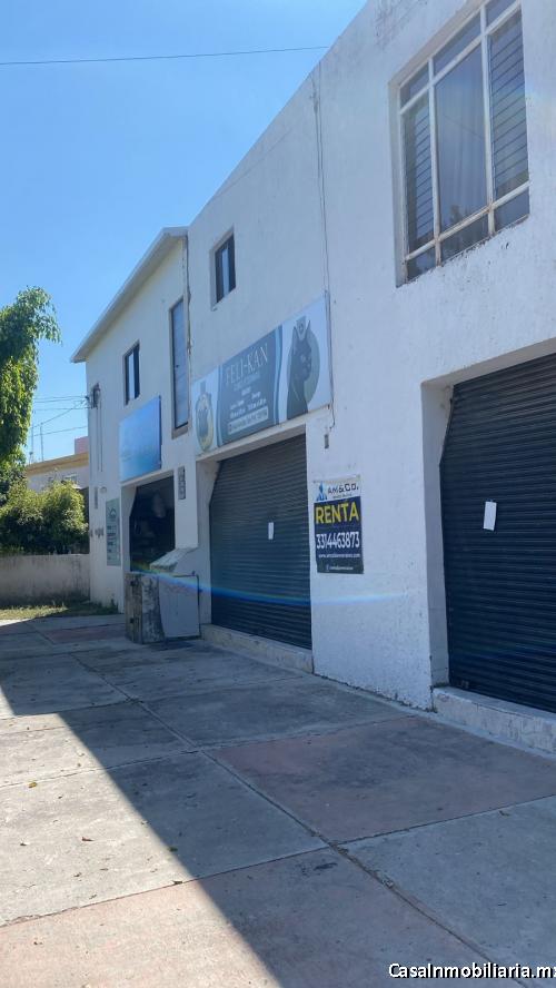 Local en renta $8,000 col. prados tepeyac excelente local en renta con 1/2 baño, ideal para giros de