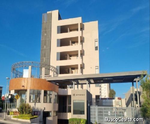Exclusivo Depto de 2 Niveles en Venta, con Increibles Vistas, en El Refugio