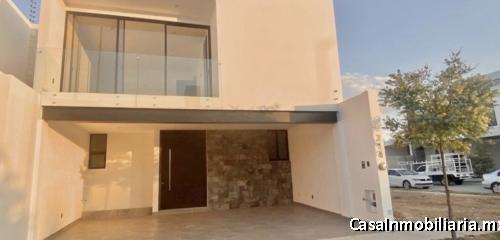 RINCONADA DE SANTA FE | $4,570,000 MXN | 2 PLANTAS | 3 RECÁMARAS CON BAÑO COMPLETO | JARDÍN | COCHER