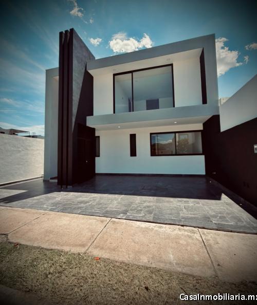 HERMOSA CASA NUEVA EN VENTA EN SIERRA NOGAL III | 4 RECÁMARAS, 1 EN PLANTA BAJA | 4.5 BAÑOS | SALA