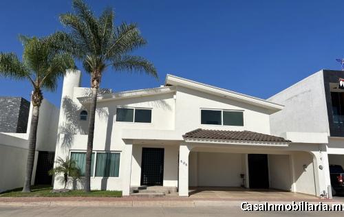 CASA AMPLIA EN RENTA EN FRACCIONAMIENTO HACIENDA SANTA FE | CERCA DE LA IBERO E INSTITUTO LUX | TRES