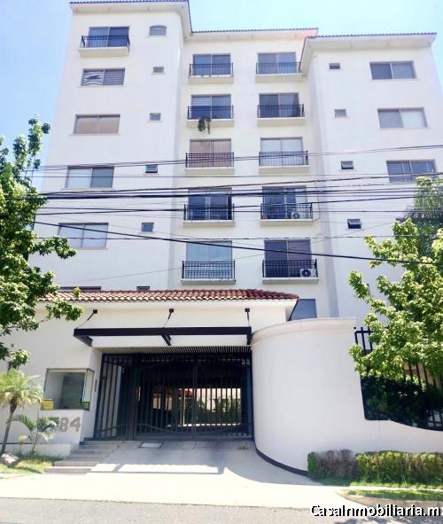 ¡BAJA SU PRECIO! EXCELENTE DEPARTAMENTO AMUEBLADO EN RENTA EN EDIFICIO LOMA ALTA | ENFRENTE DE CAÑA