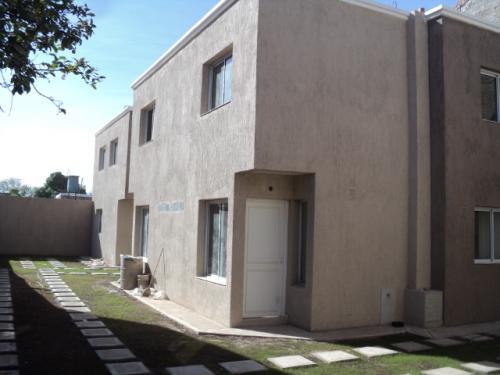 DUPLEX-CUARTA ESTE-calle Juan Jufre