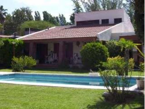 Alquiler Casa residencial chacras de coria mendoza