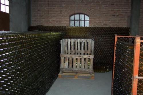 Bodega de vinos espumantes (champagna) en mza vde agente
