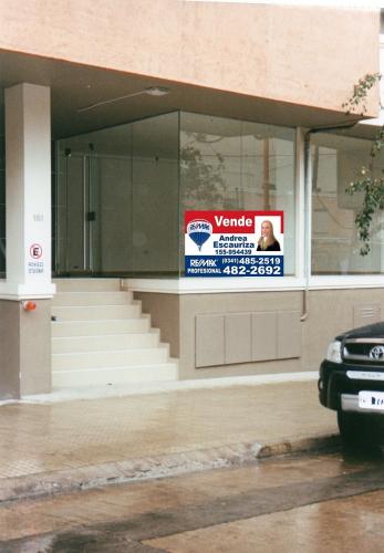 VILLA CARLOS PAZ - Lisandro de La Torre 100 - Local a estrenar