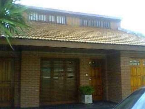 SE VENDE EXCELENTE CHALET EN BARRIO LA PERLA NORTE – MAR DEL PLATA