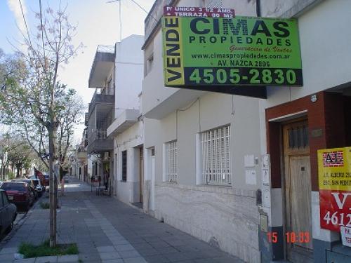 PISO UNICO 3 AMB. MAS ESCRITORIO CON TERRAZA DE 80M2 *SIN EXPENSAS* 1º PISO POR ESCALERA