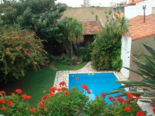 Chalet 4 amb. Pileta-Quincho-Parrilla-Jardin- Valle Grande 2800. Olivos