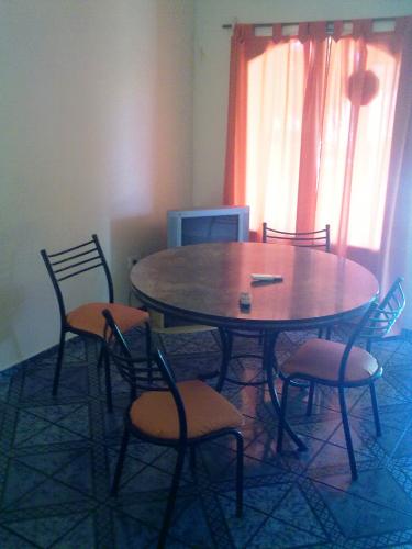  VILLA CARLOS PAZ: Departamento para 6 personas a 3 cuadras del centro