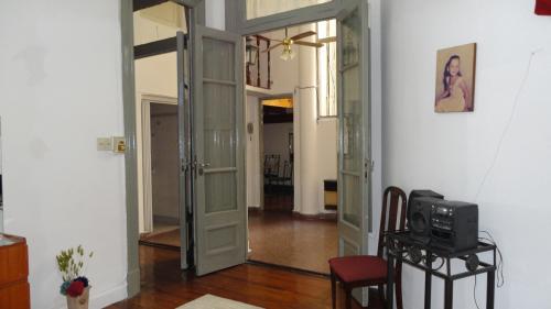 VENDO DEPARTAMENTO ANTIGUO DE ESTILO