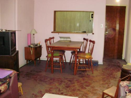 Alquiler  departamento 3 ambientes con balcon en San Telmo
