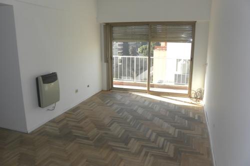 Departamento 3 ambientes, a 2 cuadras de la plaza de Villa Devoto