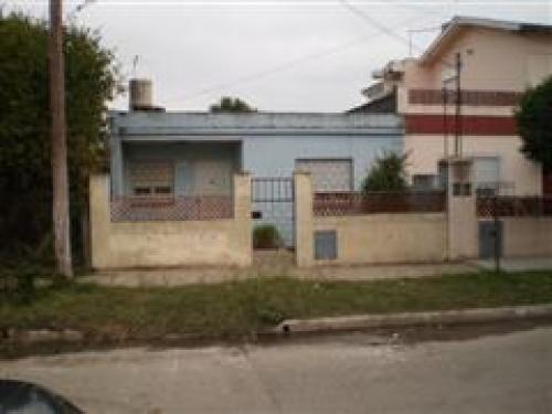 adolfo sordeaux.a 4 cdrs de ruta 202 y Pico