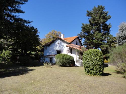 ALQUILO CHALET X TEMP. EN LA CUMBRE P/13 PERSONAS C/PILETA