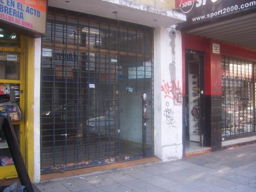 LOCAL EN ALQUILER EN MORON,centro, EN AV RIVADAVIA 17889