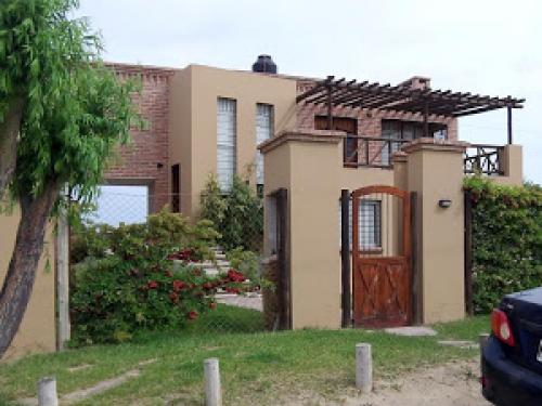 alquilo casa en las grutas