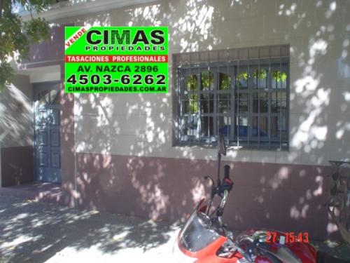 PH 3 AMB. AL FRENTE CON ENTRADA INDEPENDIENTE Y PATIO