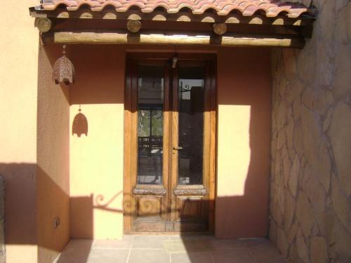 DUEÑO VENDE O PERMUTA CASA BARRIO CERRADO 