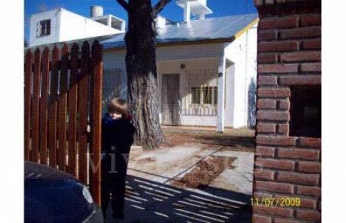 alquilo casa mar de ajo norte para 6 a 8 personas 