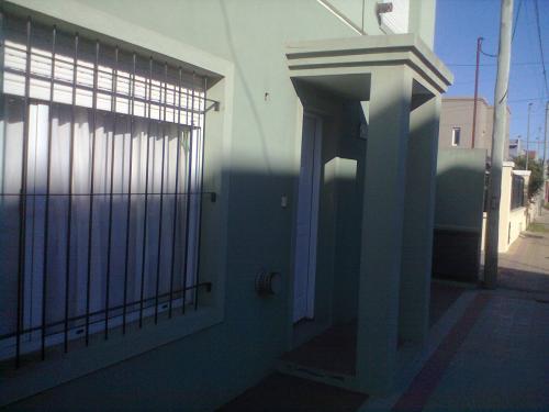 Alquilo departamento de 1 dormitorio con cochera