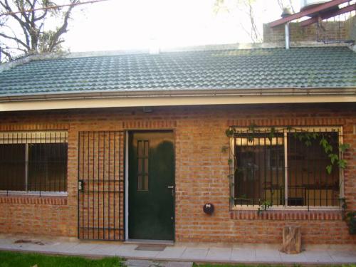 ALQUILER BOULOGNE  PH 2 AMB.- FONDO/Contrafrente.-  CON O SIN GARAGE CUB.