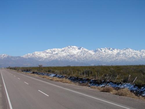 Campo en Mendoza ideal cria de ganado 25.000. hta.
