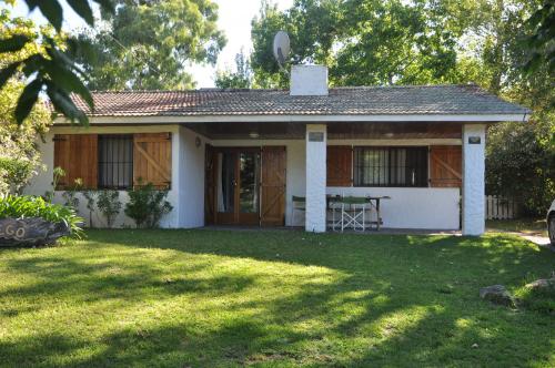 VENDO CHALET DE 3 AMBIENTES EN BARRIO NORTE VILLA GESELL