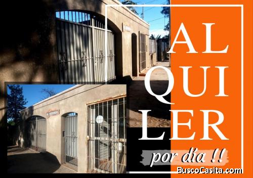 Quincho Salón Para Eventos. 30 Personas. Piscina. Jardines. Parrillero Y Horno. Cocheras.