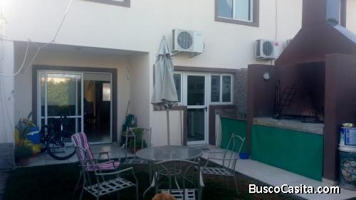 DÚPLEX EN VENTA-B° PRIVADO VIEJO OLIVAR