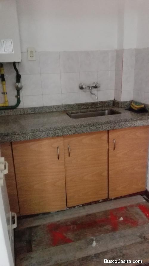 Alquilo Monoambiente 122 y 62