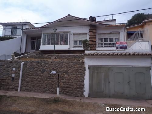 Vendo casa 3 hab y 2 dptos, en Rio Ceballos, Córdoba $100.00 dólares