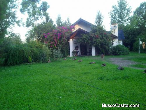  Dueño vende dos chalets amoblados
