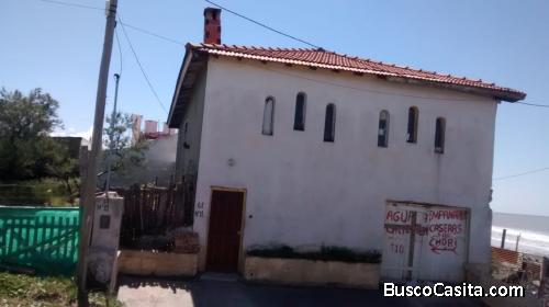 Casa de playa, 4 ambientes y 2 baños
