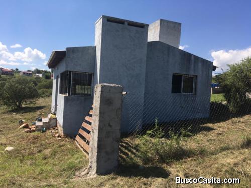 SE VENDE CASA EN BARRIO VILLA LOS CHAÑARES- TANTI