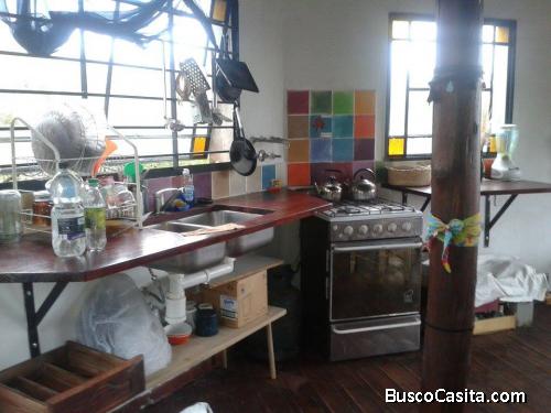 Casa Octogonal Ecologica de 2 pisos en Cordoba-Unquillo