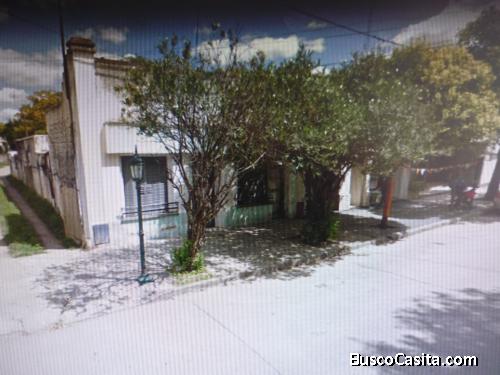 1100 m2 con casa 10 hb. pleno centro 24 cocheras