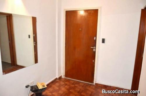 Alquilo departamento un ambiente y medio apto profesional 