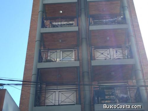 Depto de 1 amb dividido en excelente ubicación de San Fernando