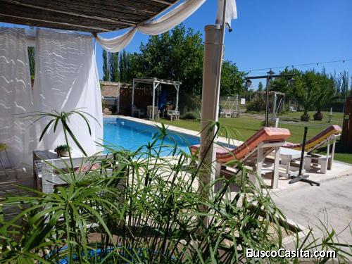 VENDO SALÓN,PILETA Y CABAÑA 