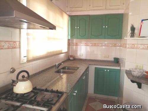VENDO GRAN CASA PIÑEYRO+ DEPTO 1 D + OFICINA