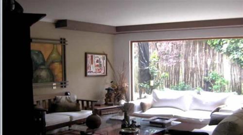 VC152 VENTA DE CASA SÓLIDA 2 PISOS / PISCINA -  BOSQUES DE MONTEMAR