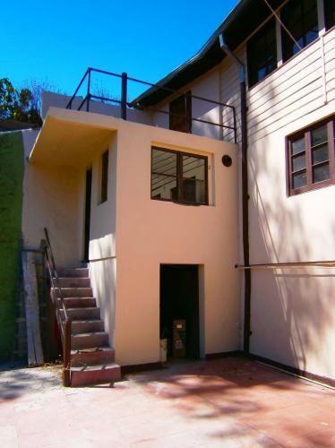 VENDO ESPECTACULAR CASA DE 2 PISOS VIÑA DEL MAR. 3 DORM, 1 BAÑO. EN REMODELACIÓN $20.000.000